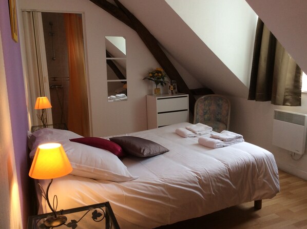 Free cots/infant beds, free WiFi, bed sheets, wheelchair access