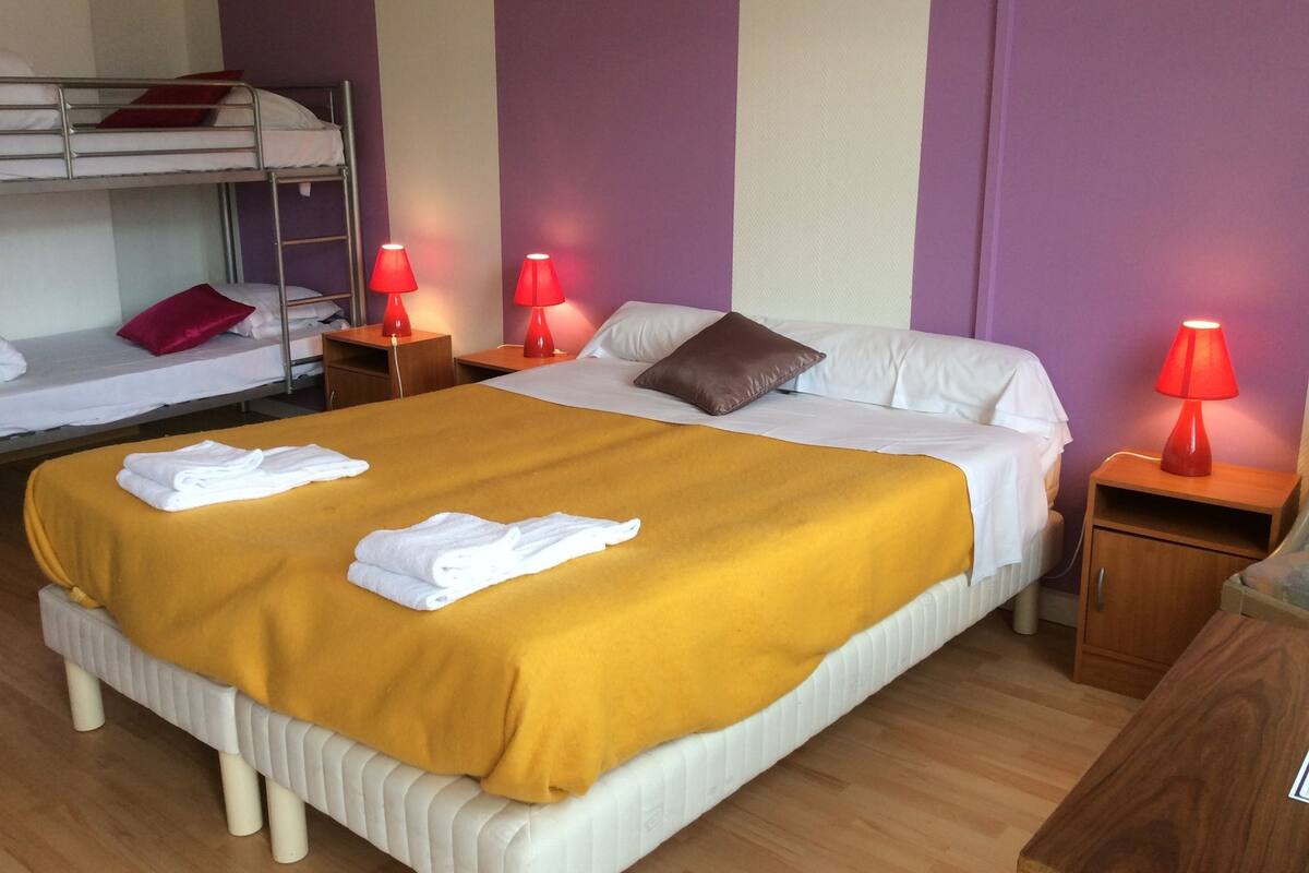 Free cots/infant beds, free WiFi, bed sheets, wheelchair access