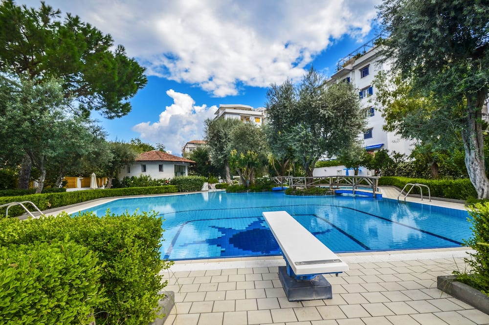 Sorrento Pool&Suites