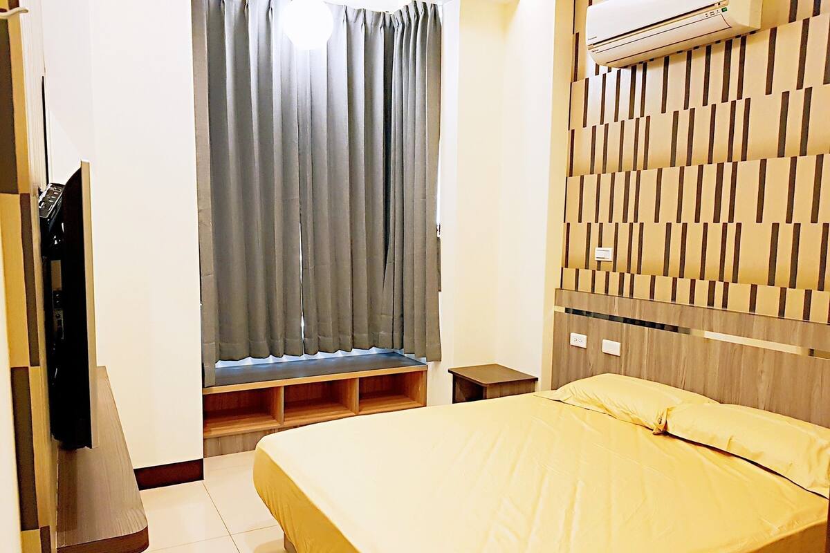 Comfort Double Room, 1 Double Bed, Non Smoking | Premium bedding, individually furnished, blackout drapes, free WiFi