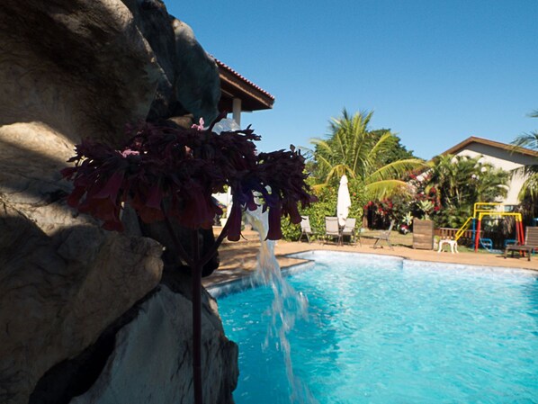 Outdoor pool - Hotel Nova Odessa (Nova Odessa)