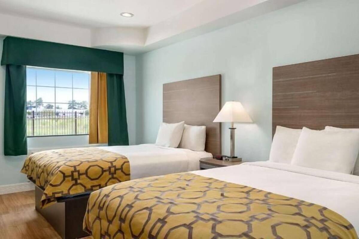 Decoración personalizada, muebles diferentes y escritorio