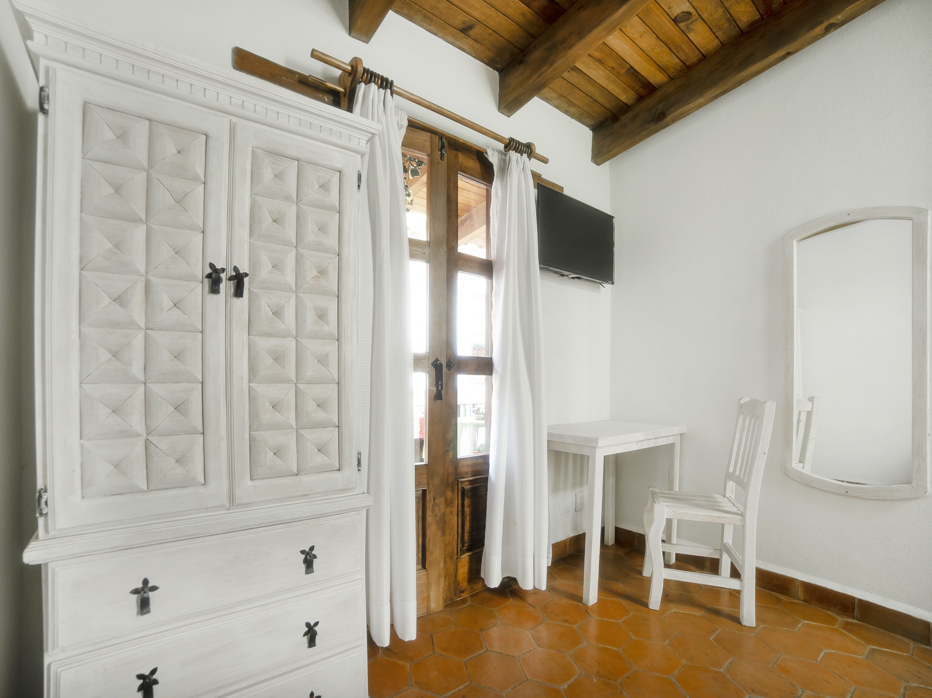 standard room, city view | living room | 32-inch flat-screen tv with digital channels, tv