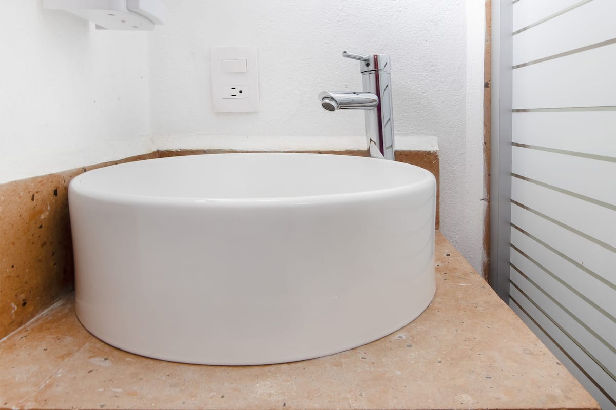 standard room | bathroom | shower, free toiletries, towels, soap