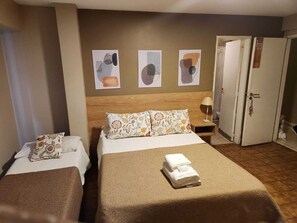Kamar Triple | Wi-Fi gratis dan seprai linen