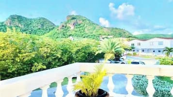 Nhà liên kế Cao cấp, nhiều giường, không hút thuốc | 2 phòng ngủ, két bảo mật tại phòng, trang trí khác biệt
