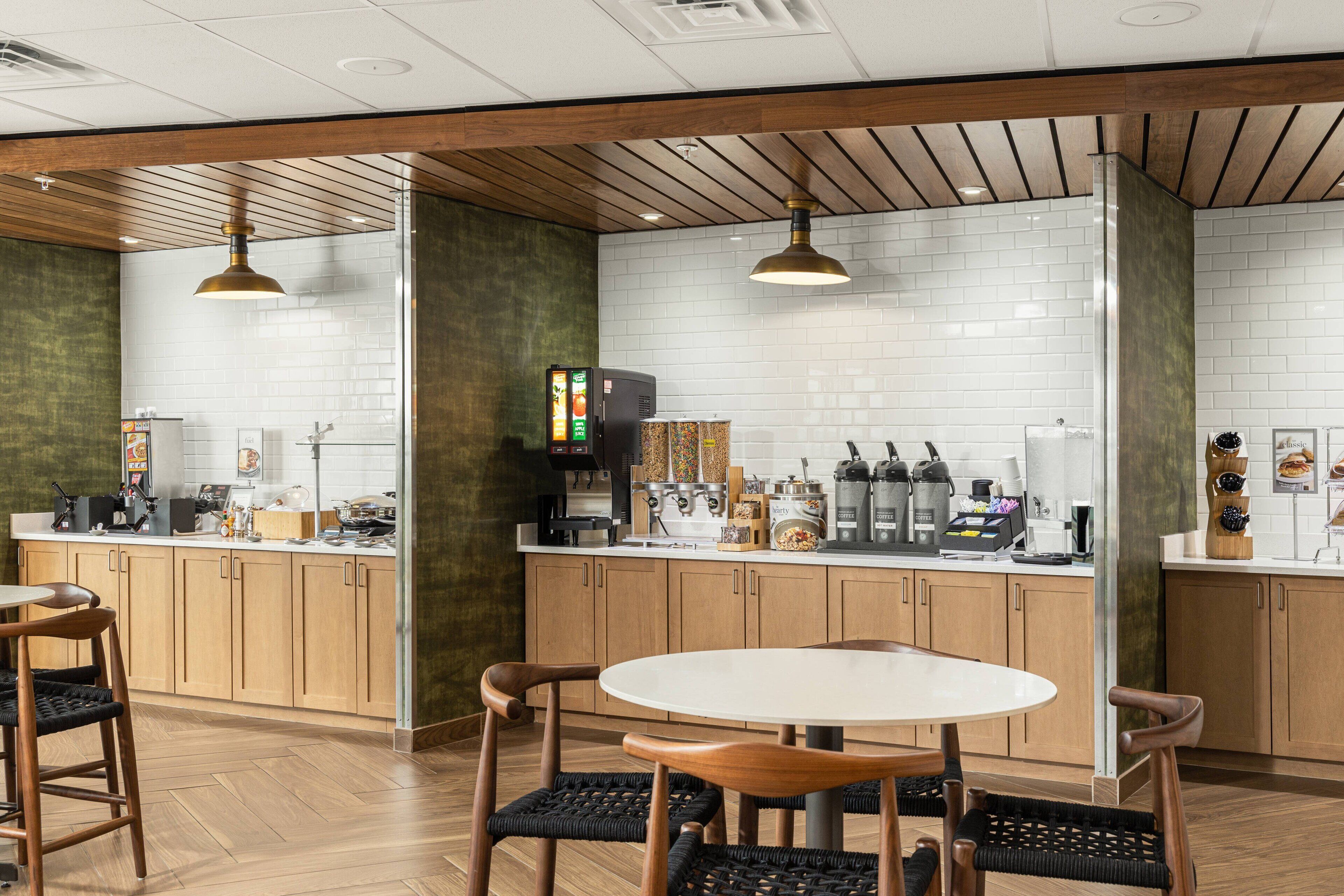 free daily continental breakfast