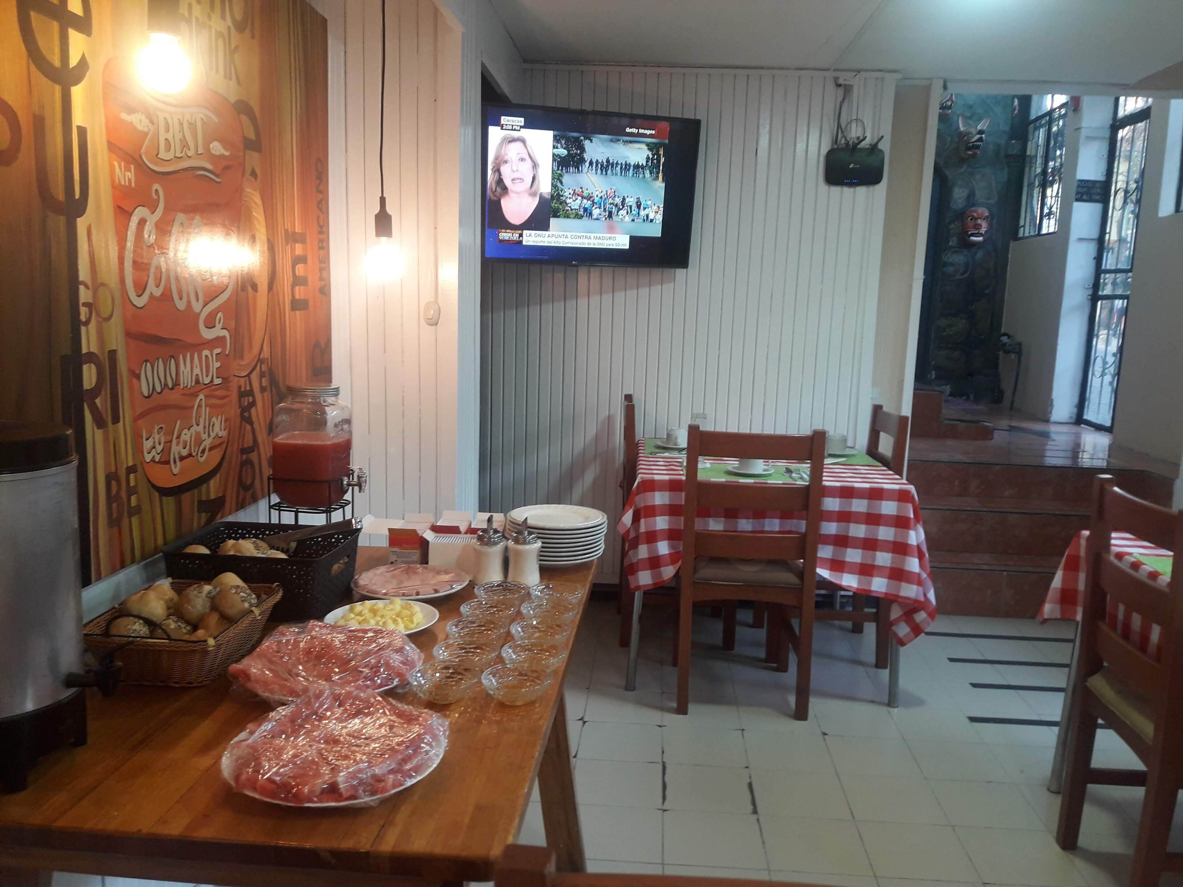 Foto - Hostal Loro Verde