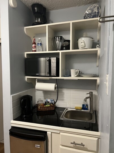 Studio Chateau - Manor Park, Kingston 8