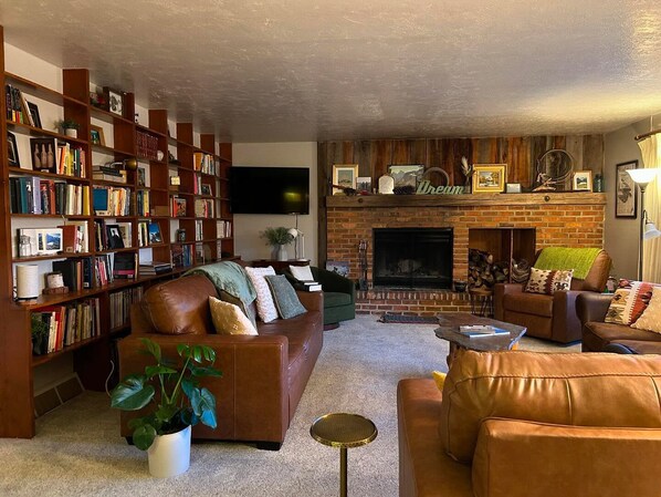 المنشأة من الداخل