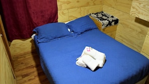Quarto casal standard, 1 cama de casal, para não fumantes | Wi-Fi de cortesia, roupa de cama