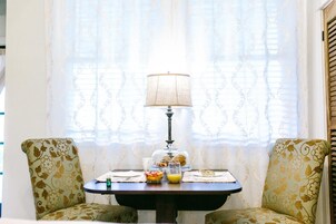 Fridge, microwave, coffee/tea maker, cookware/dishes/utensils