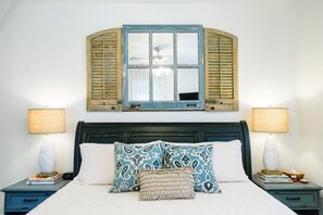 ห้องสตูดิโ��อสวีท, เตียงคิงไซส์ 1 เตียง, ปลอดบุหรี่ | ห้องพักตกแต่งอย่างมีเอกลักษณ์, ตกแต่งพิเศษโดยเฉพาะ