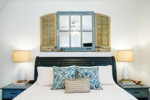 Studio Suite, 1 King Bed, Non Smoking