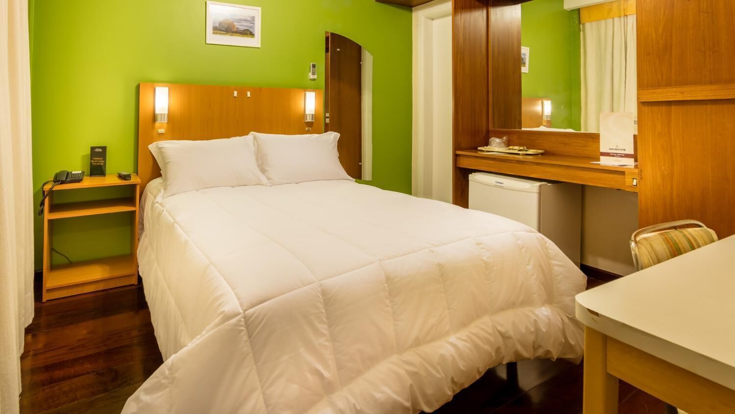 1 bedroom, minibar, in-room safe, desk