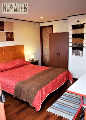 Basic Apartment | Free WiFi, bed sheets - Nomades Apart Hotel (Castro)