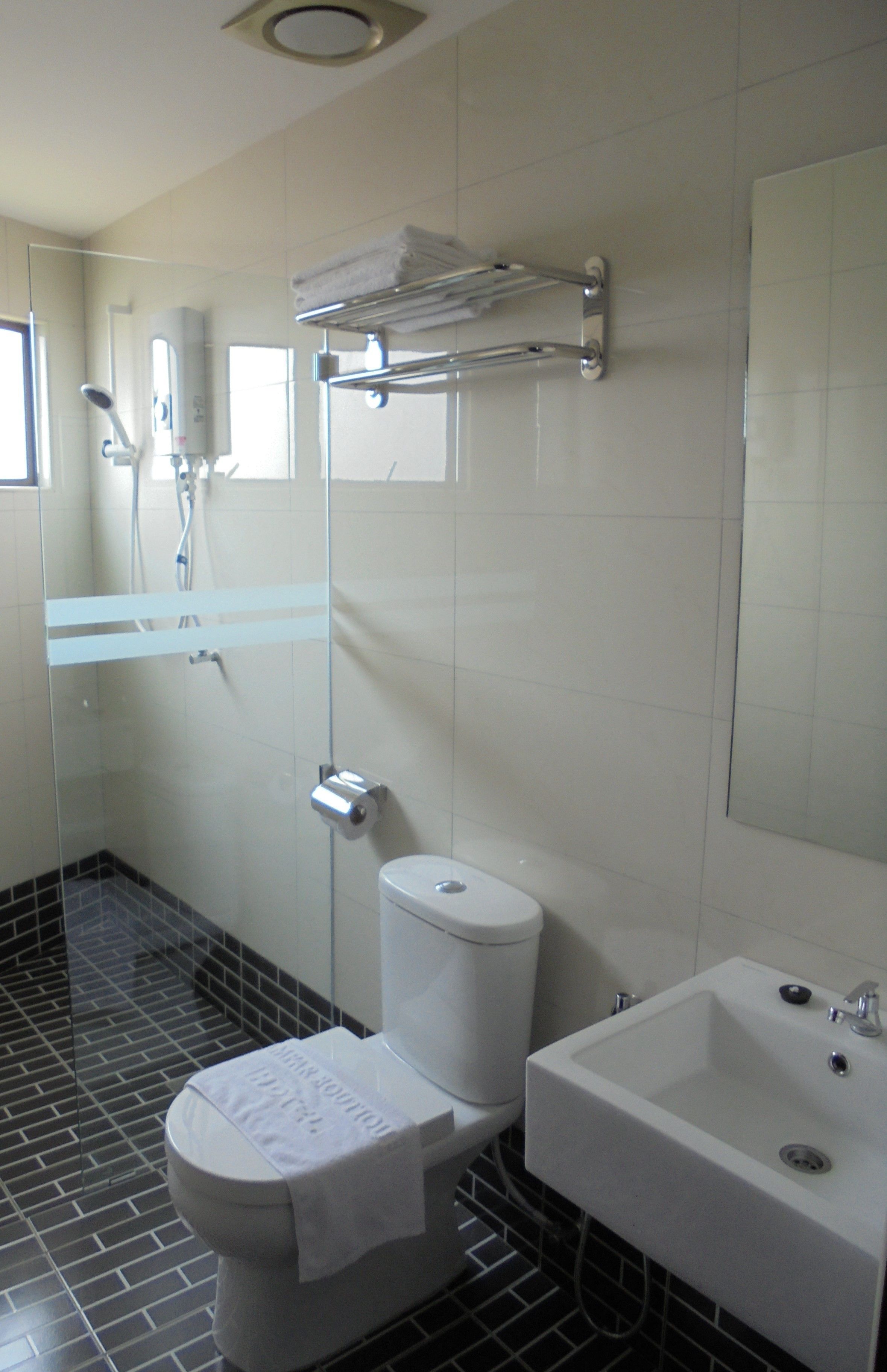 shower, free toiletries, hair dryer, slippers