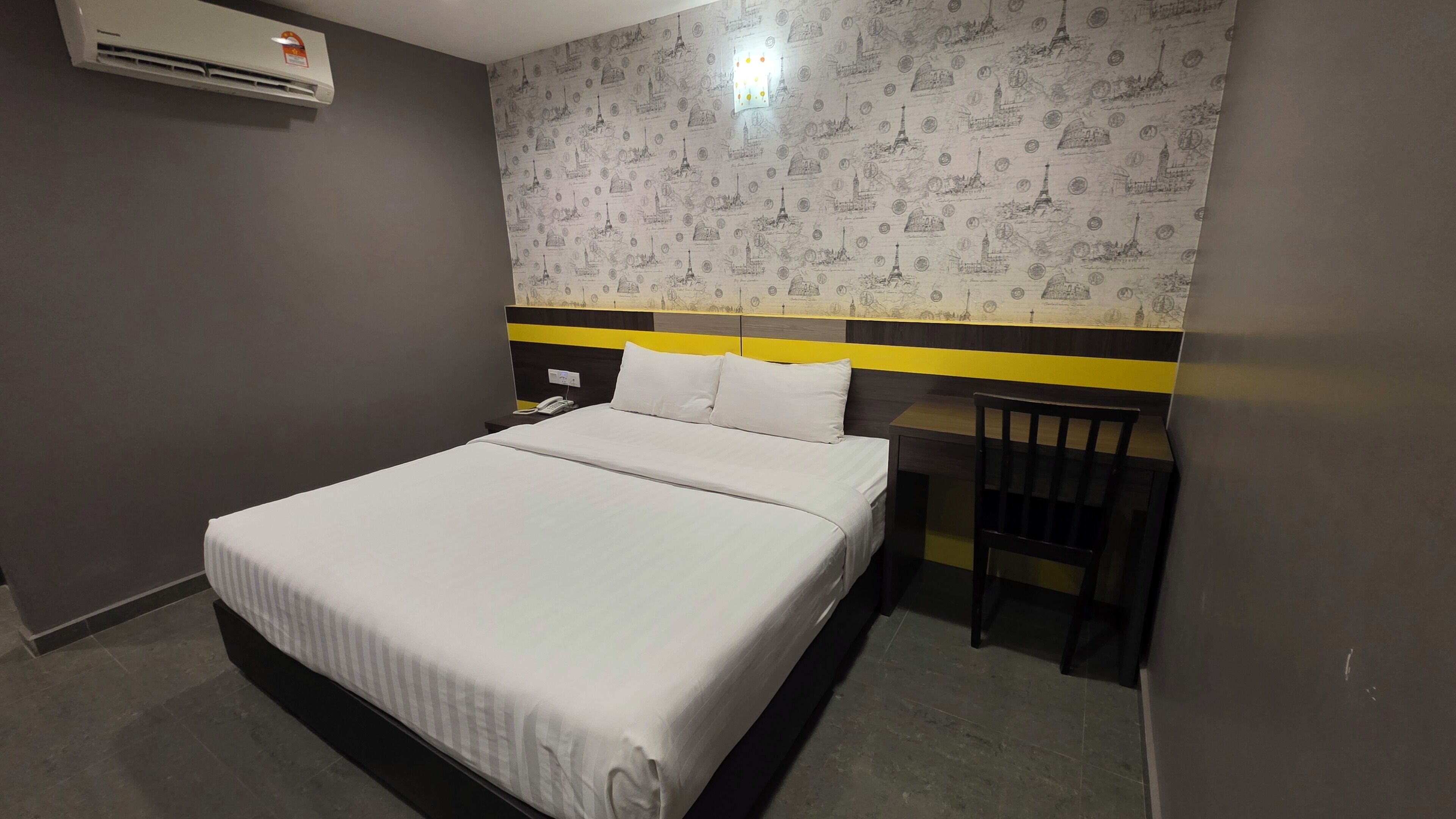 Standard Room, 1 King Bed (No Window) | Desk, iron/ironing board (on request), WiFi (free), bed sheets