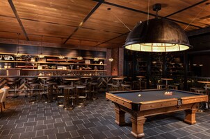 Brewpub, ocean views, open daily