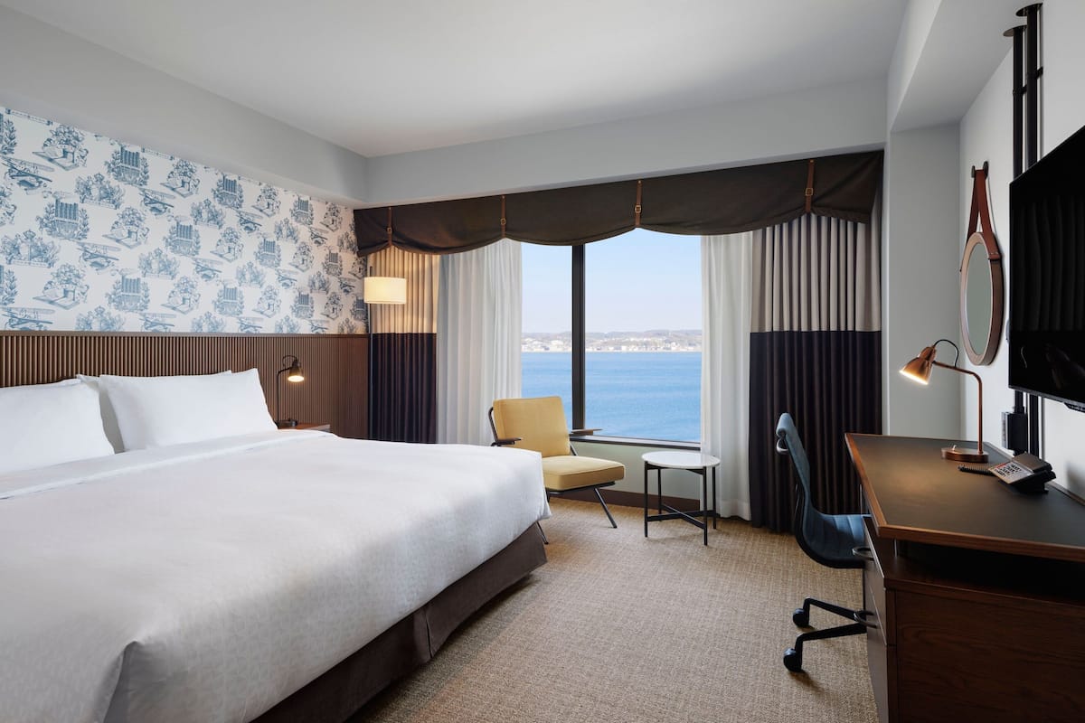 room, 1 king bed, non smoking, ocean view | 1 bedroom, premium bedding, down duvets, memory-foam beds