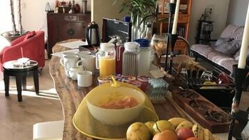 Desayuno continental incluido todos los días