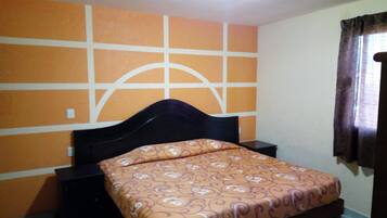 Habitación individual económica, 1 cama individual, para no fumadores | Cortinas blackout, tabla de planchar con plancha y wifi gratis