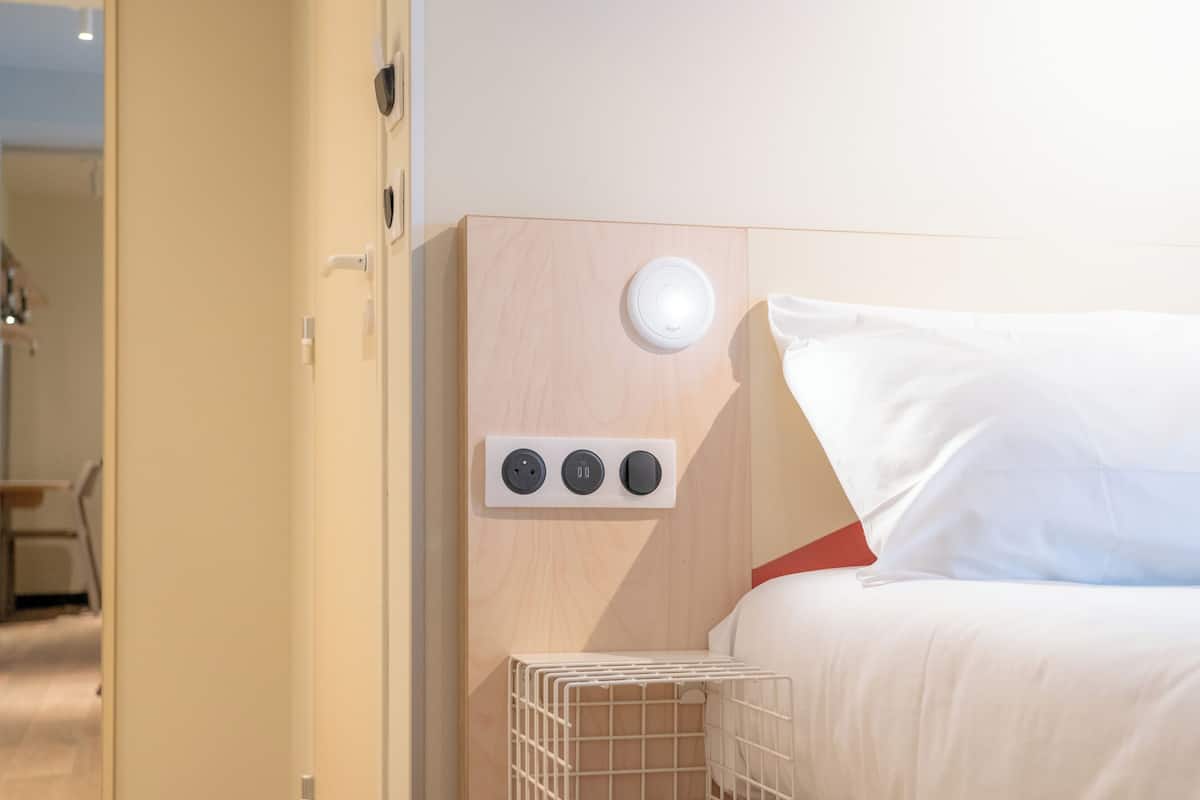 Desk, laptop workspace, free cots/infant beds, free WiFi