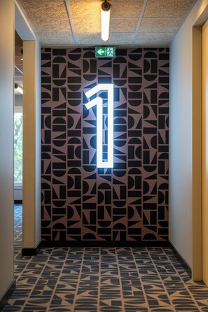 Flat-screen TV - ibis budget Le Cannet des Maures (Le Cannet-des-Maures)