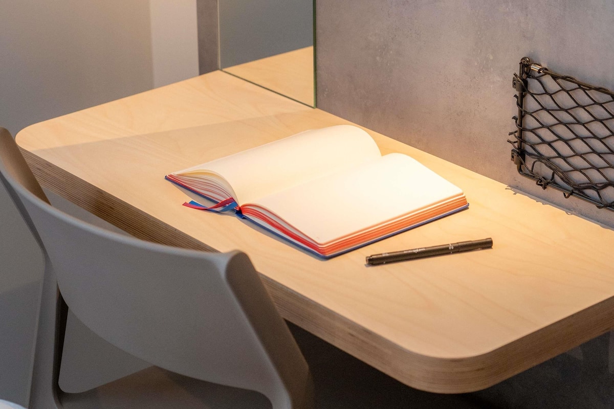 Habitación estándar, 1 cama doble | Escritorio, espacio para trabajar con un portátil, cunas gratuitas