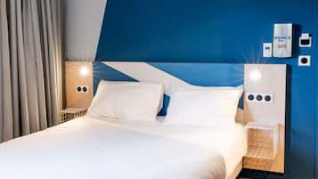 Room, 1 Double Bed, Accessible | Desk, laptop workspace, free cribs/infant beds, free WiFi
