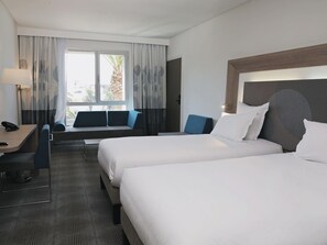 Superior Twin Room, 2 Single Beds, Sea View (Park or Sea View) | Minibar, in-room safe, desk, laptop workspace - Novotel Mohammedia (Mohammedia)
