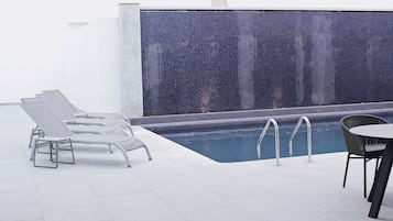 Outdoor pool, pool loungers