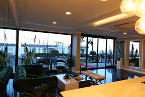 Reception - Sahin Tepesi Suite Otel (Trabzon)