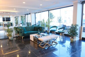 Reception - Sahin Tepesi Suite Otel (Trabzon)