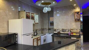 Apartemen Mewah | Dapur pribadi | Lemari es, microwave (berdasarkan permintaan), oven, dan kompor