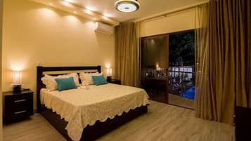 Studio Suite Deluxe, 1 giường cỡ king, không hút thuốc | 3 phòng ngủ, két bảo mật tại phòng, màn/rèm cản sáng