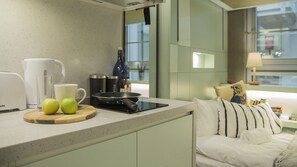 Fridge, microwave, cookware/dishes/utensils - The Stay Club Colindale (London)