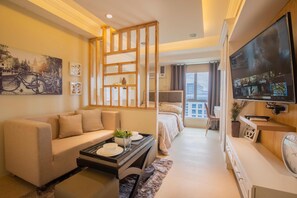 Studio | Premium bedding, individually decorated, individually furnished - JT 20th Floor City View - Adults Only (Cebu City)