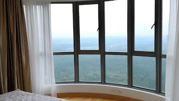 Appartement Familial, plusieurs lits, non-fumeurs, vue partielle sur la mer | 3 chambres, fer et planche à repasser, lits pliants/supplémentaires
