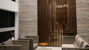 Sala de estar en el lobby