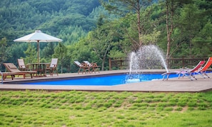 Seasonal outdoor pool