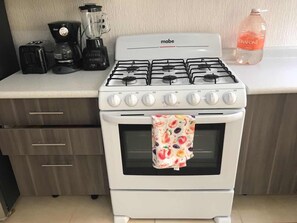 Microwave, oven, stovetop, coffee/tea maker