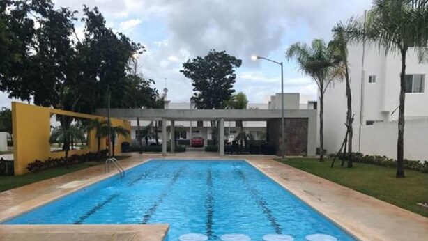 Outdoor pool - Casa Vacacional En Playa Del Carmen (Playa del Carmen)