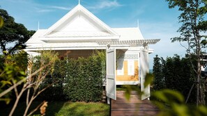 Exclusive Villa, 1 Bedroom | 1 bedroom, minibar, in-room safe, desk