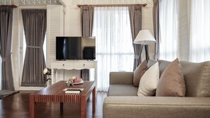 Exclusive Villa, 1 Bedroom | 1 bedroom, minibar, in-room safe, desk - De Chaochom Hua Hin (Hua Hin)