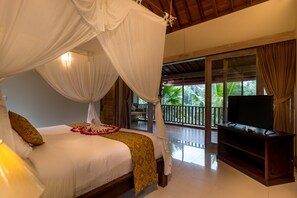 Blackout curtains, soundproofing, free WiFi, bed sheets - Niniku villa (Tegallalang)
