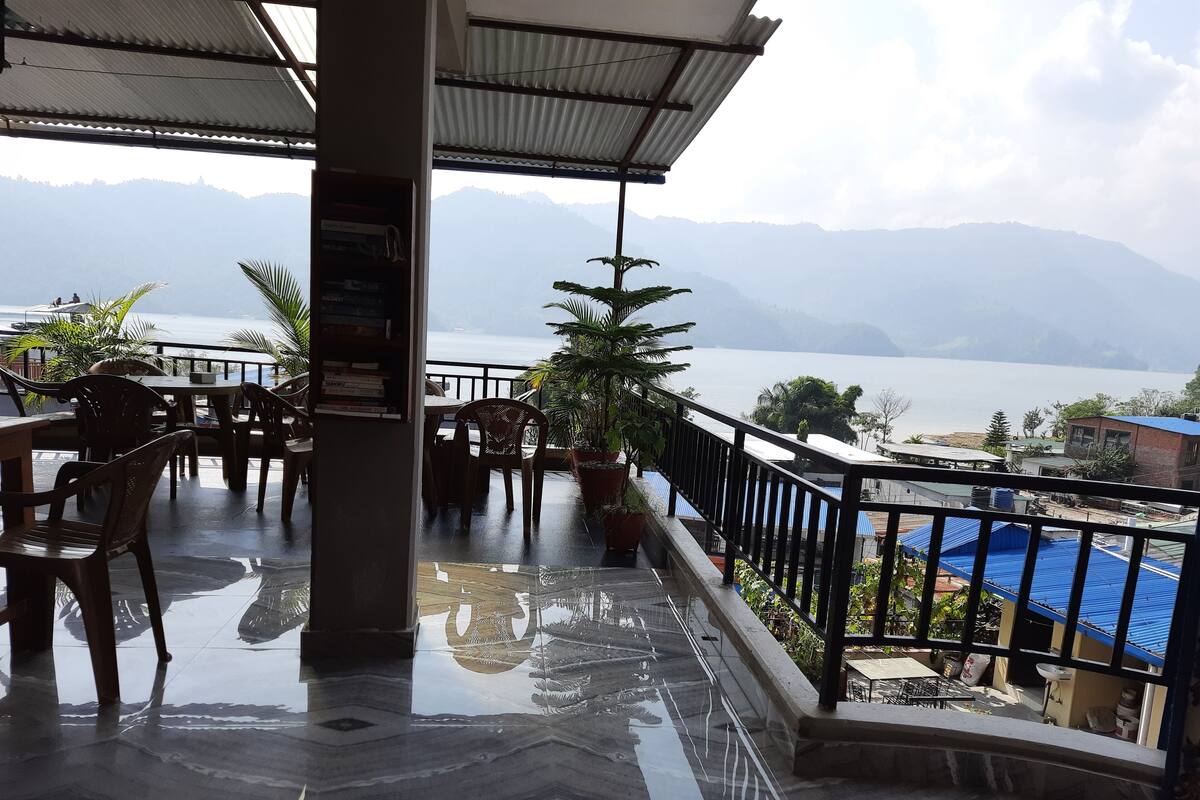 Desk, laptop workspace, free WiFi