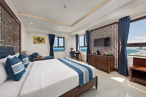 Deluxe Double Room, Bathtub, Ocean View | Premium bedding, minibar, in-room safe, desk - Eden Hotel (Da Nang)