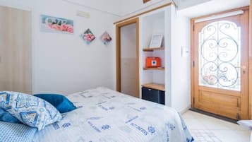 Desk, blackout curtains, free WiFi, bed sheets