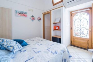 Desk, blackout curtains, free WiFi, bed sheets - Casa San Michele (Minori)